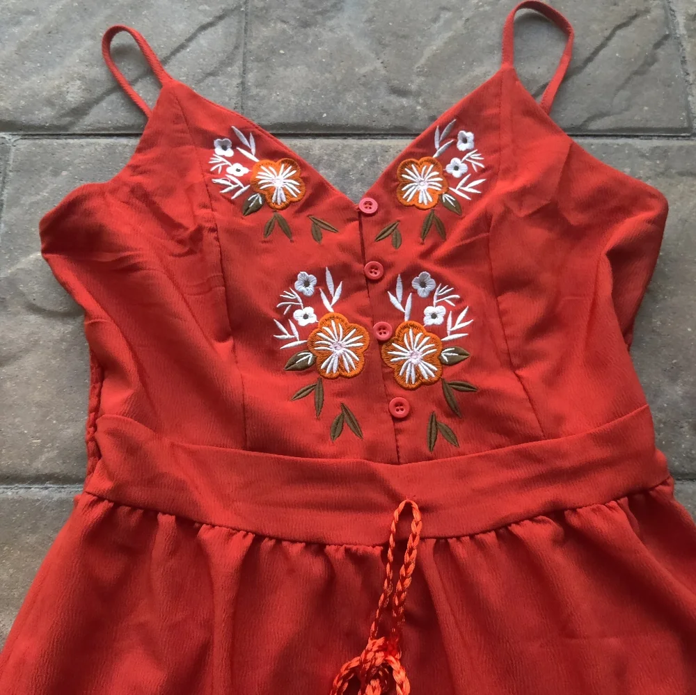 Very Cute Rusty Orange Dress - Picture 4 of 10